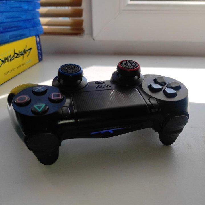 Sony PlayStation 4 slim 500gb с играми