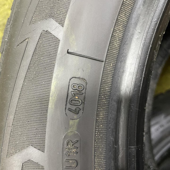 Goodyear Ultra Grip Performance GEN-1