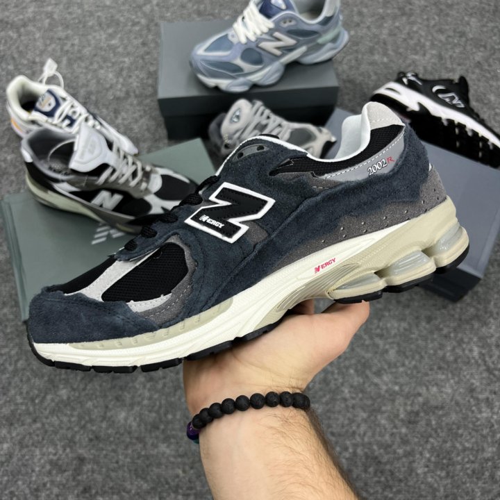 Кроссовки New Balance 2002