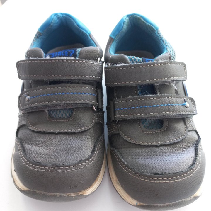 Ботинки р. 25