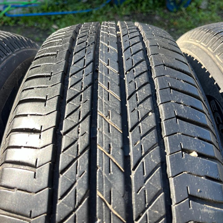 Лето Bridgestone Dueler H/L 400 215/70 R17 101H