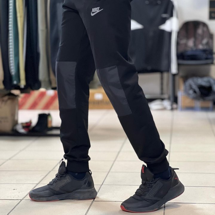 Cпoртивные штаны мужские Nike