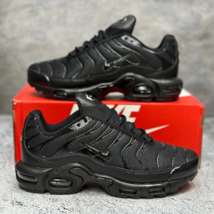 Кроссовки Nike Air Max Tn Plus