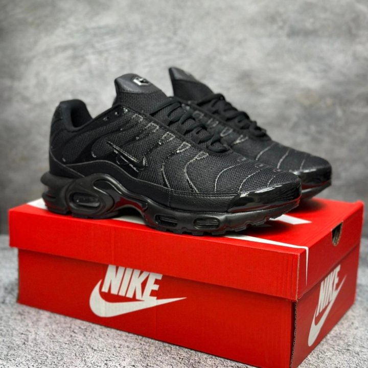 Кроссовки Nike Air Max Tn Plus