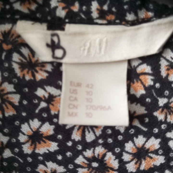 Женская блузка фирмы H&M