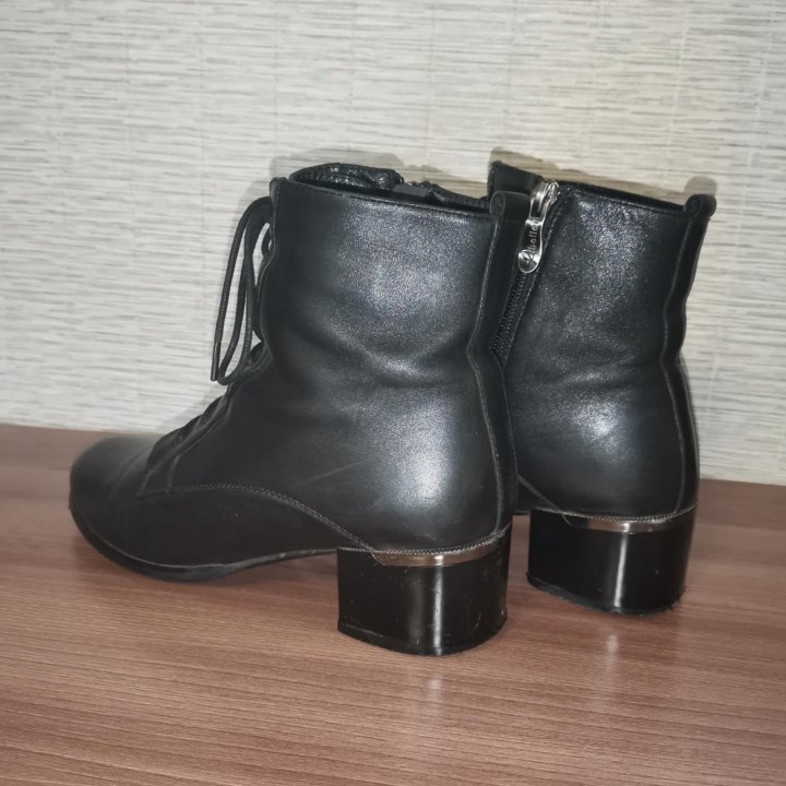 Ботинки демисезон кожаные женские 35р