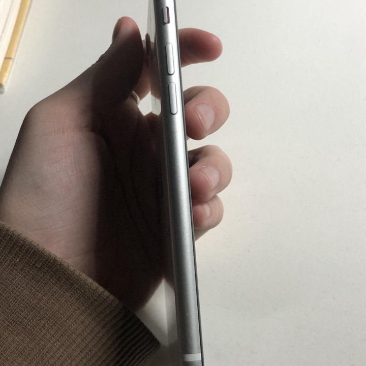 iPhone SE 2020 128 гб