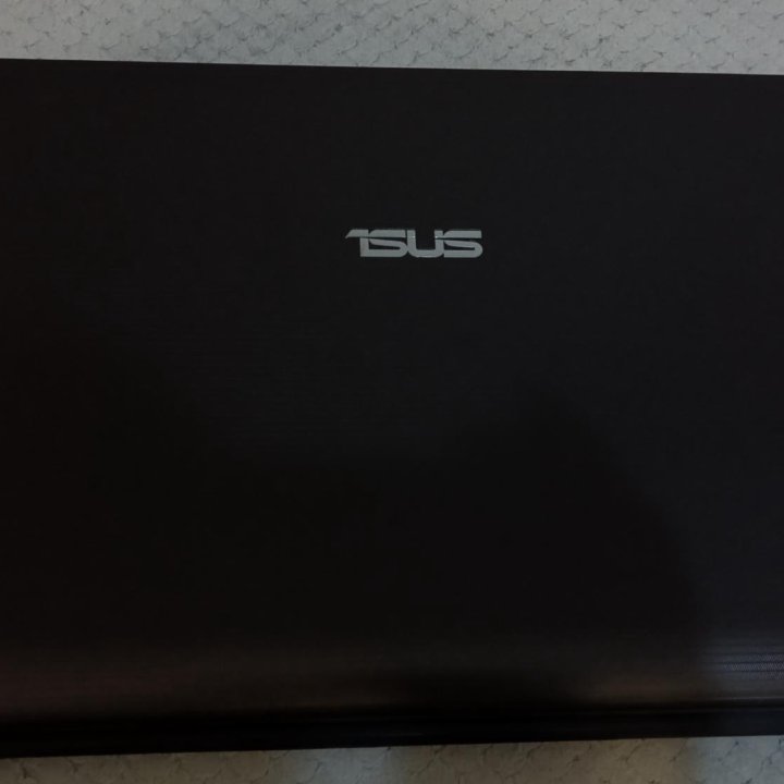 Ноутбук ASUS