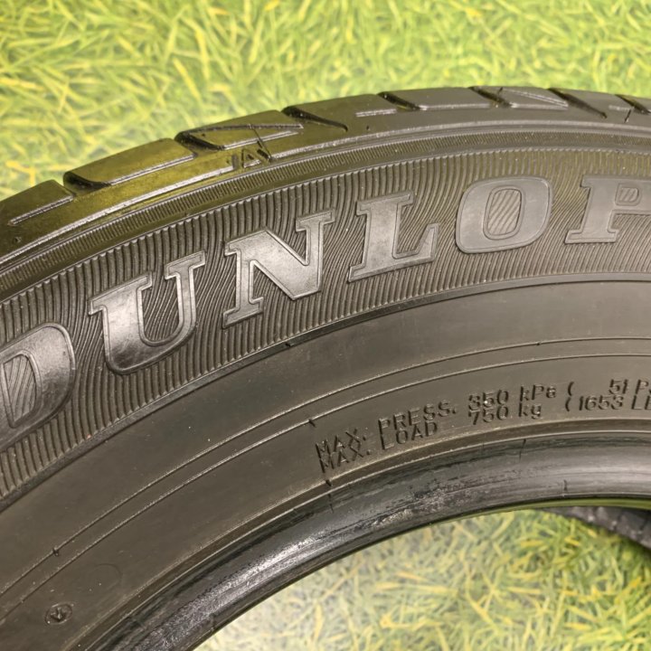 215/65R16 Dunlop Lm704 103R