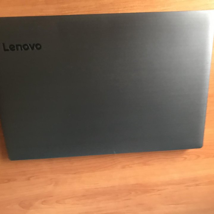 Ноутбук LENOVO