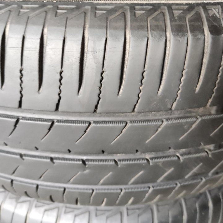 TOYO 195/65 R15 лето 4шт