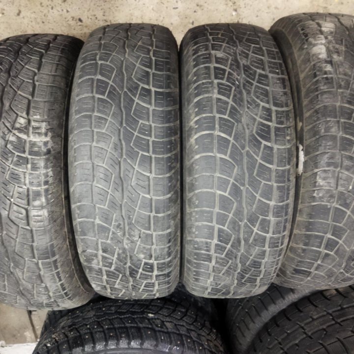 Шины летние 215/65/16 Bridgestone