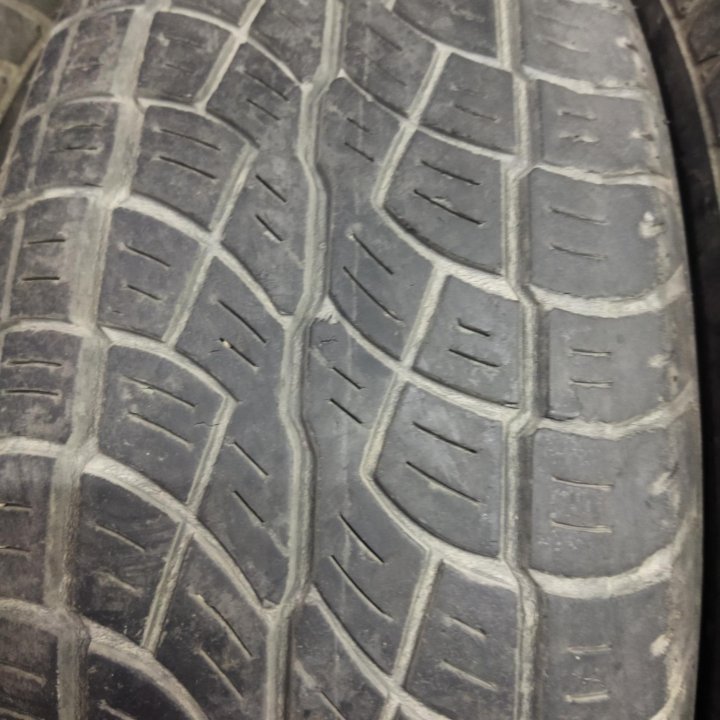 Шины летние 215/65/16 Bridgestone