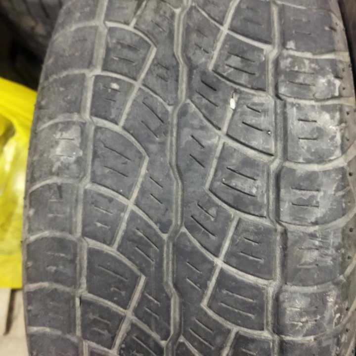 Шины летние 215/65/16 Bridgestone