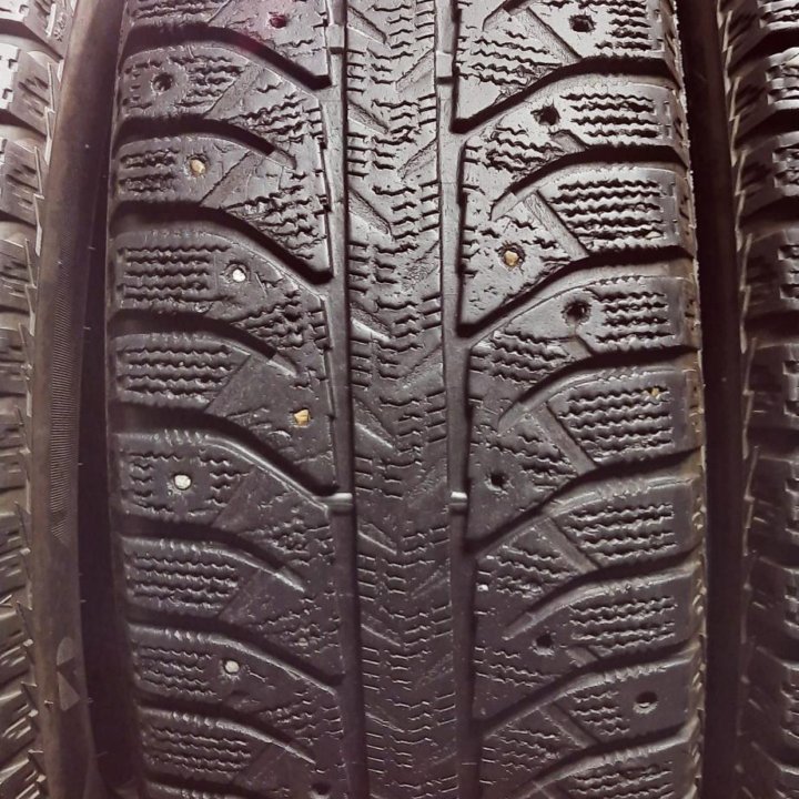 185/65R15 Bridgestone Ice Cruiser 7000S 2шт