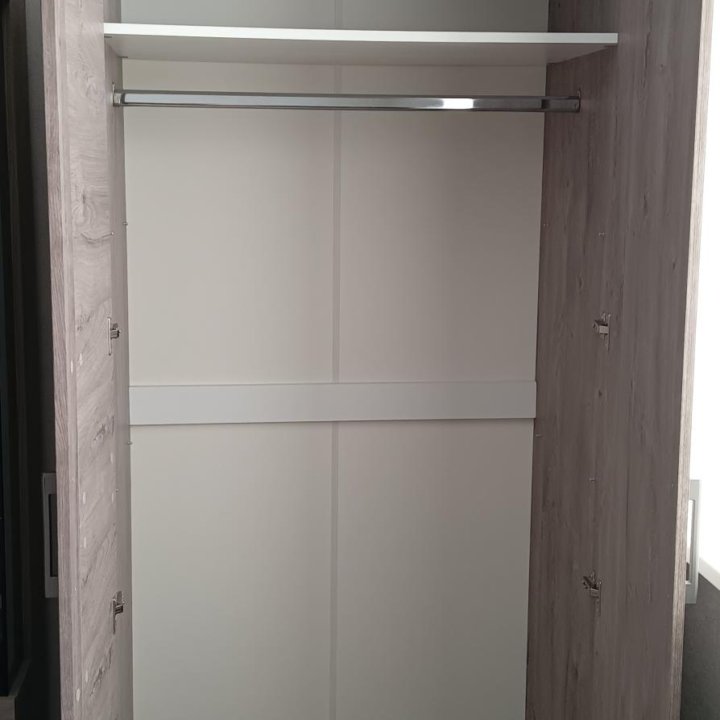 Шкаф для одежды глубокий