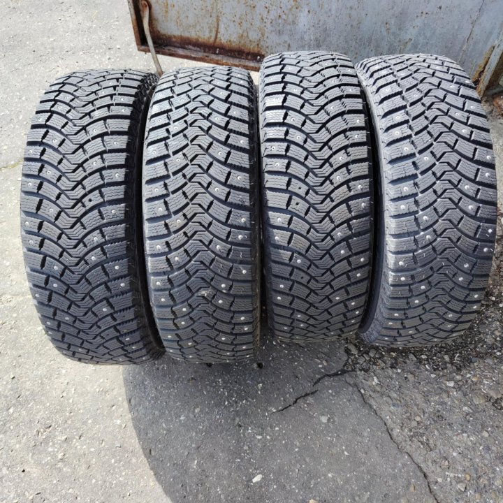 Michelin x-ice north 2 R16 205 65