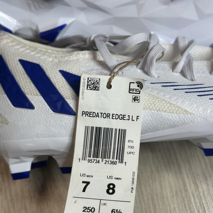 Футбольные бутсы adidas predator . Размер 39