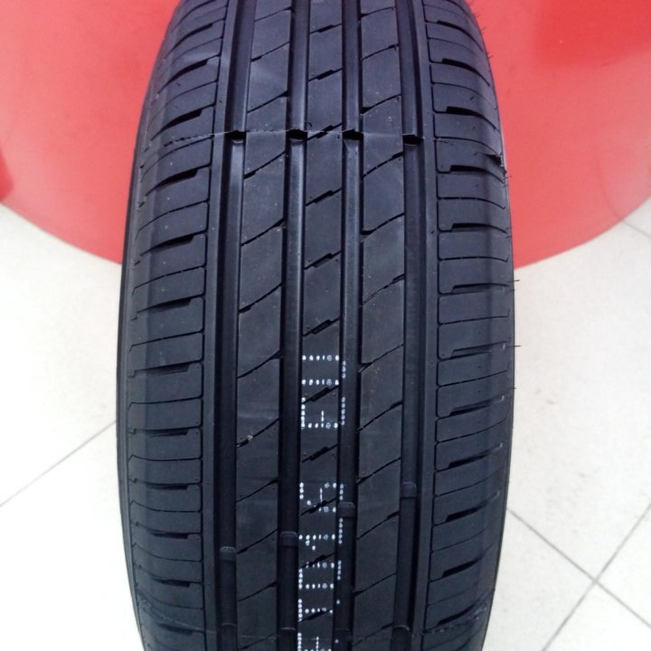 215/65R16 King boss G 521