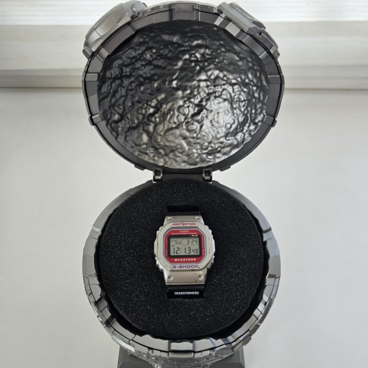 Часы мужские Casio Transformers DW-5600mega22-8PFT