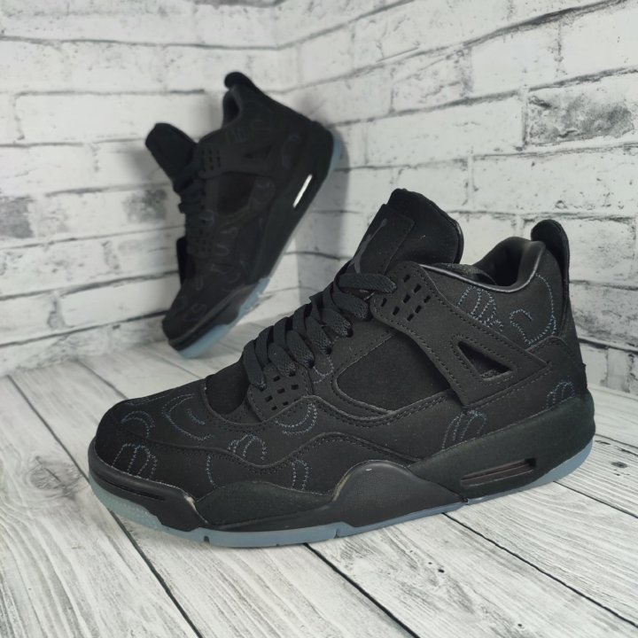 Nike Air Jordan 4 Kaws