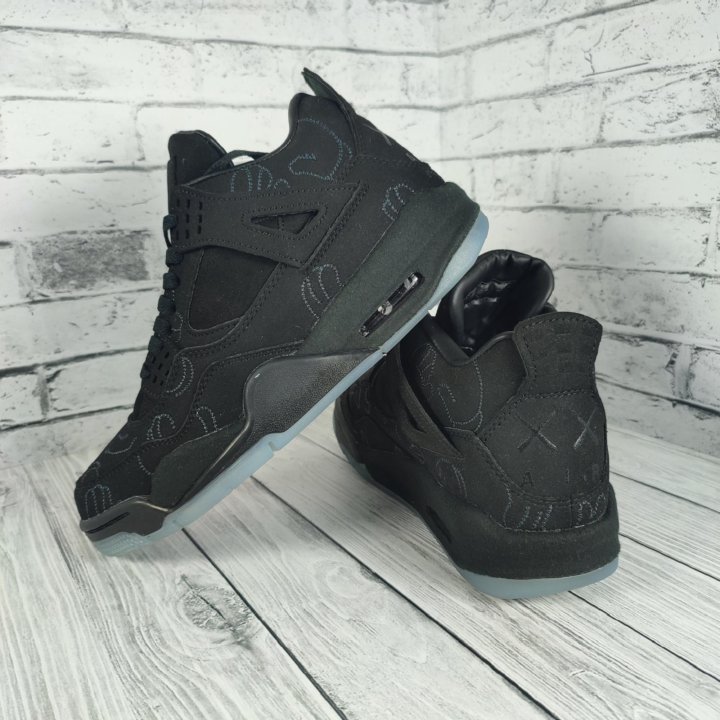 Nike Air Jordan 4 Kaws