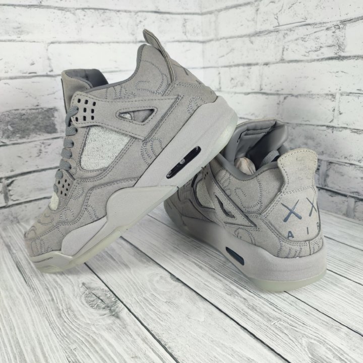 Nike Air Jordan 4 Kaws