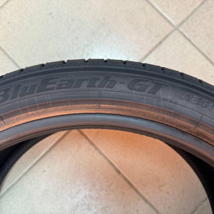 Yokohama BluEarth-GT AE51 225/40 R18 92W