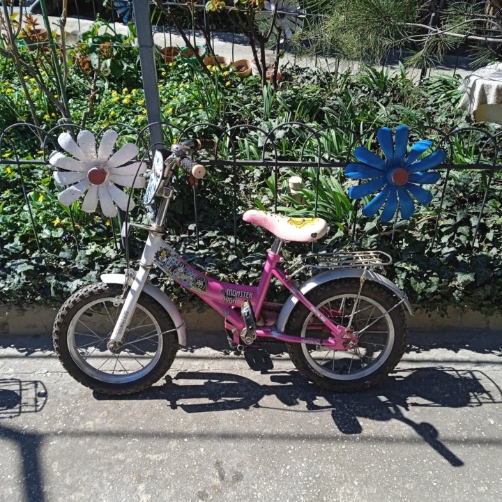 Велосипед детский 2 штуки.