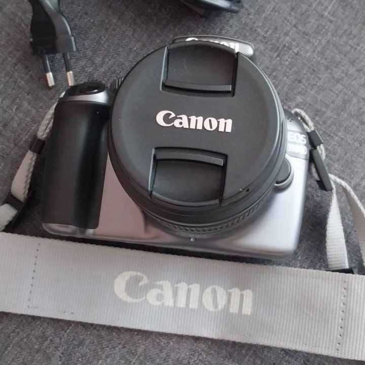 Фотоаппарат Canon 1100D