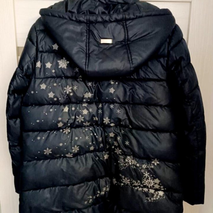 Новая женская куртка 48 размер