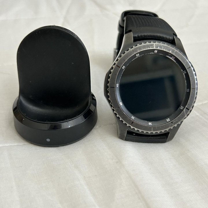 Смарт-часы Samsung Gear S3