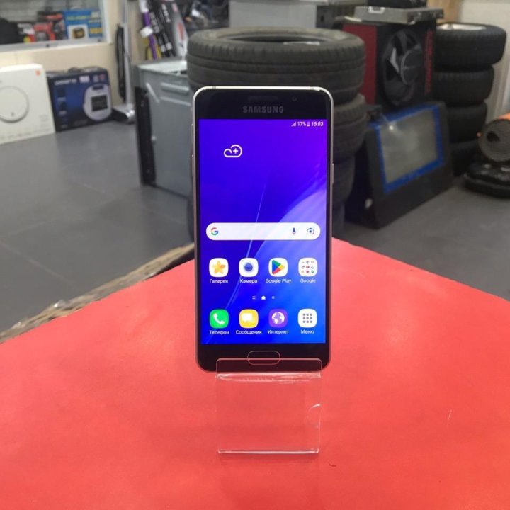 Смартфон Samsung Galaxy A3