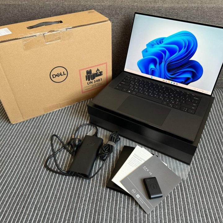 Dell XPS 15 9500 - i7, 32GB, 1TB, GTX 1650 Ti, 4K