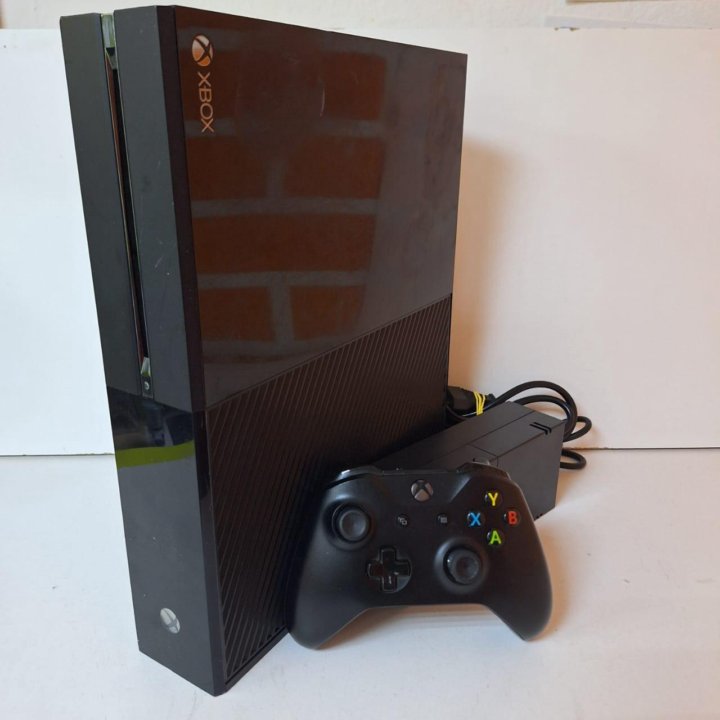 Игровая приставка XBOX ONE 500Gb