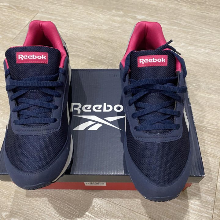 Кроссовки Reebok 37 размер