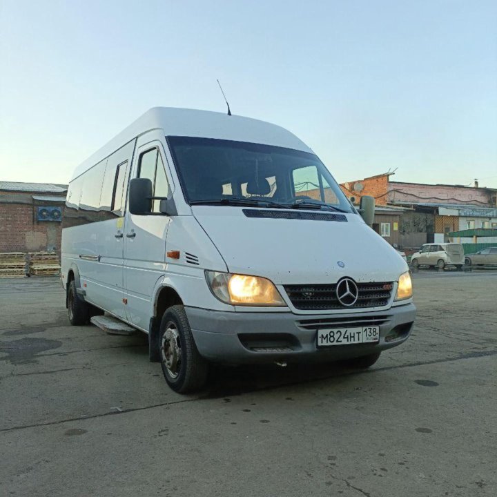 Mercedes Benz sprinter