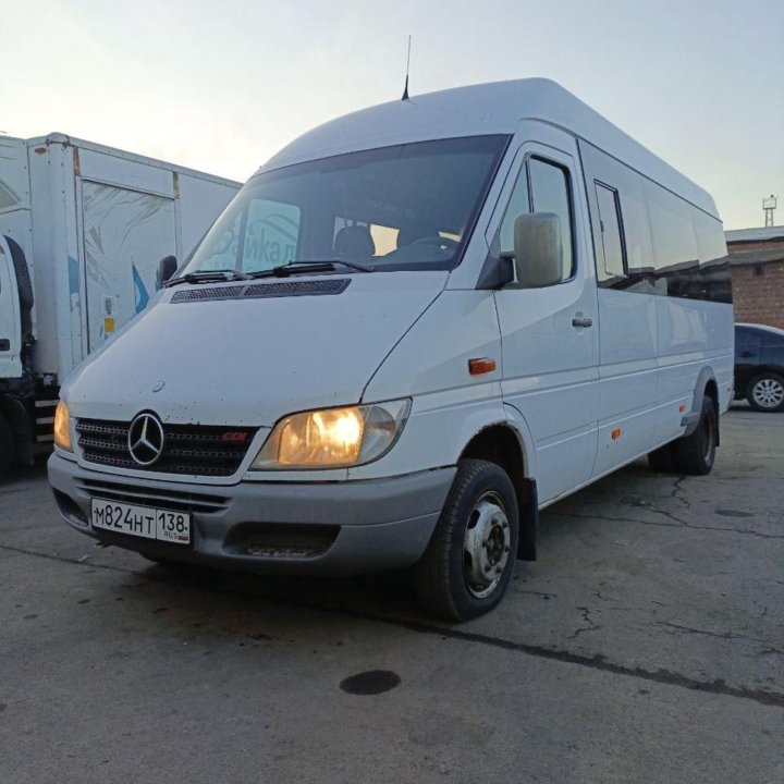 Mercedes Benz sprinter