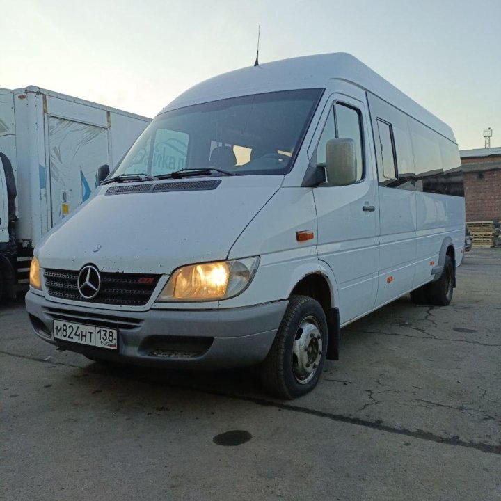 Mercedes Benz sprinter