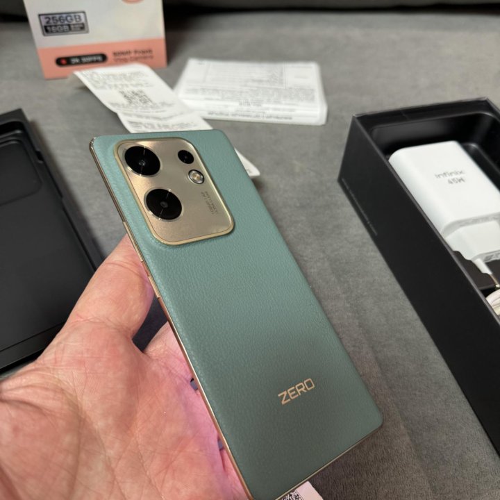 Продам Infinix Zero 30 8/256Gb