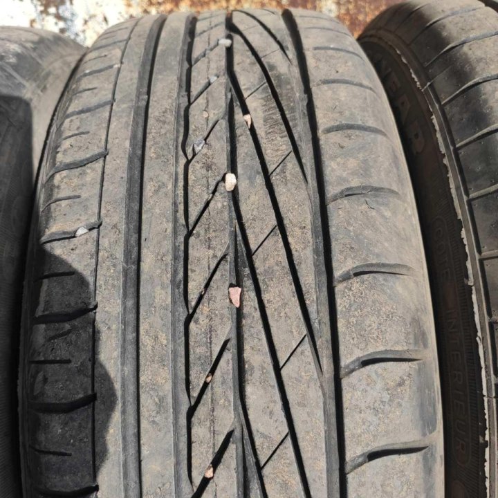 Goodyear 195/55/16 на штамповках R16/5/114