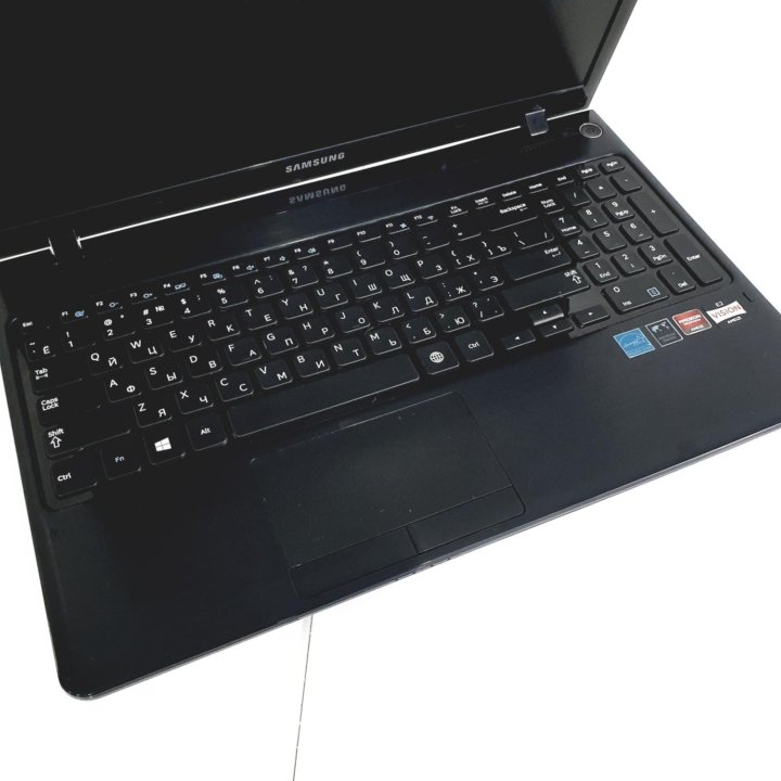 Ноутбук Samsung NP355 (AMD HD7470 1Gb / SSD 500)