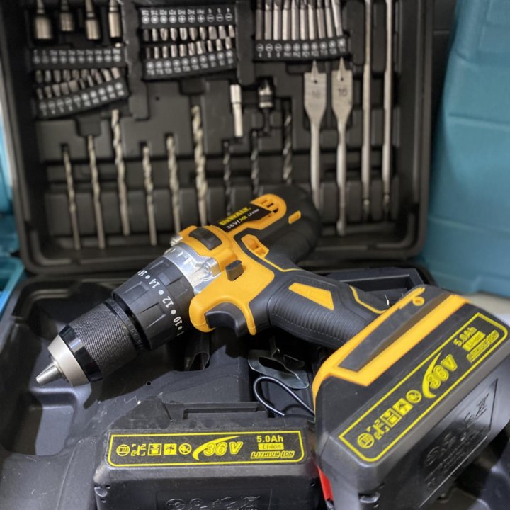 Шуруповерт Dewalt 36 v ударный с набором