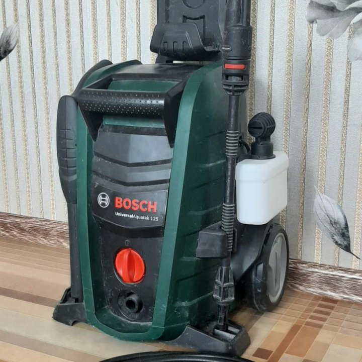 BOSCH UniversalAquatak 125