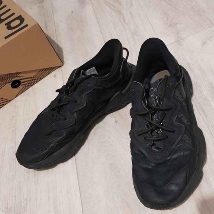 Кроссовки Adidas Ozweego