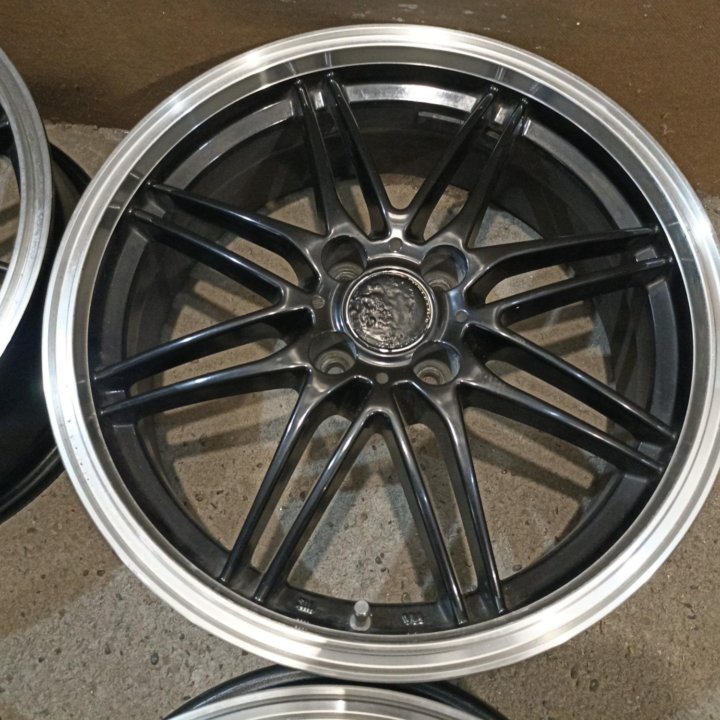 R17 4x100 ET30