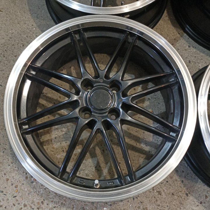 R17 4x100 ET30