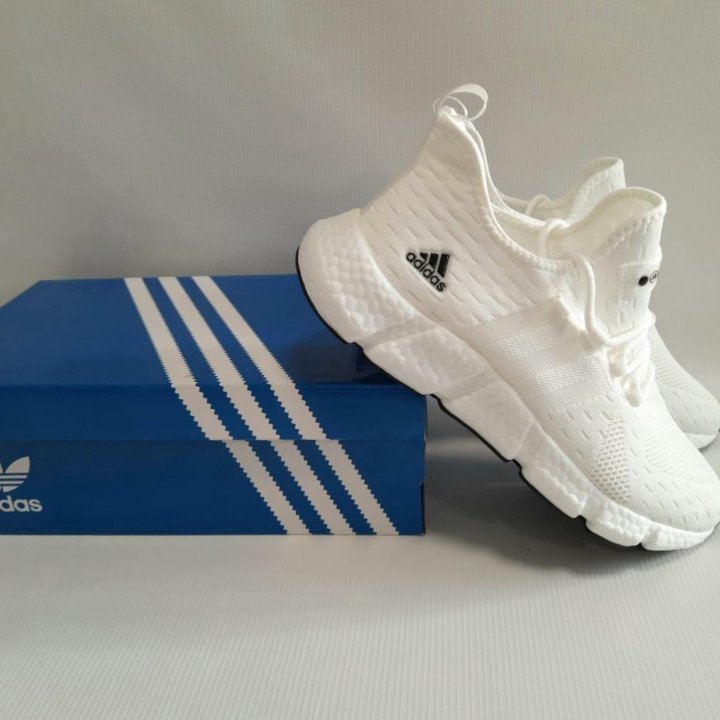 Кроссовки Adidas тренинг артикул 905 белый