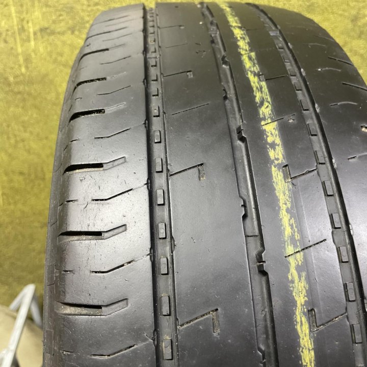 Nokian Hakka C2 205/65 R16C 1шт