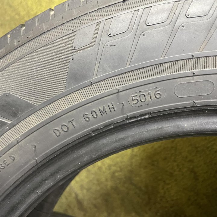 Nokian Hakka C2 205/65 R16C 1шт